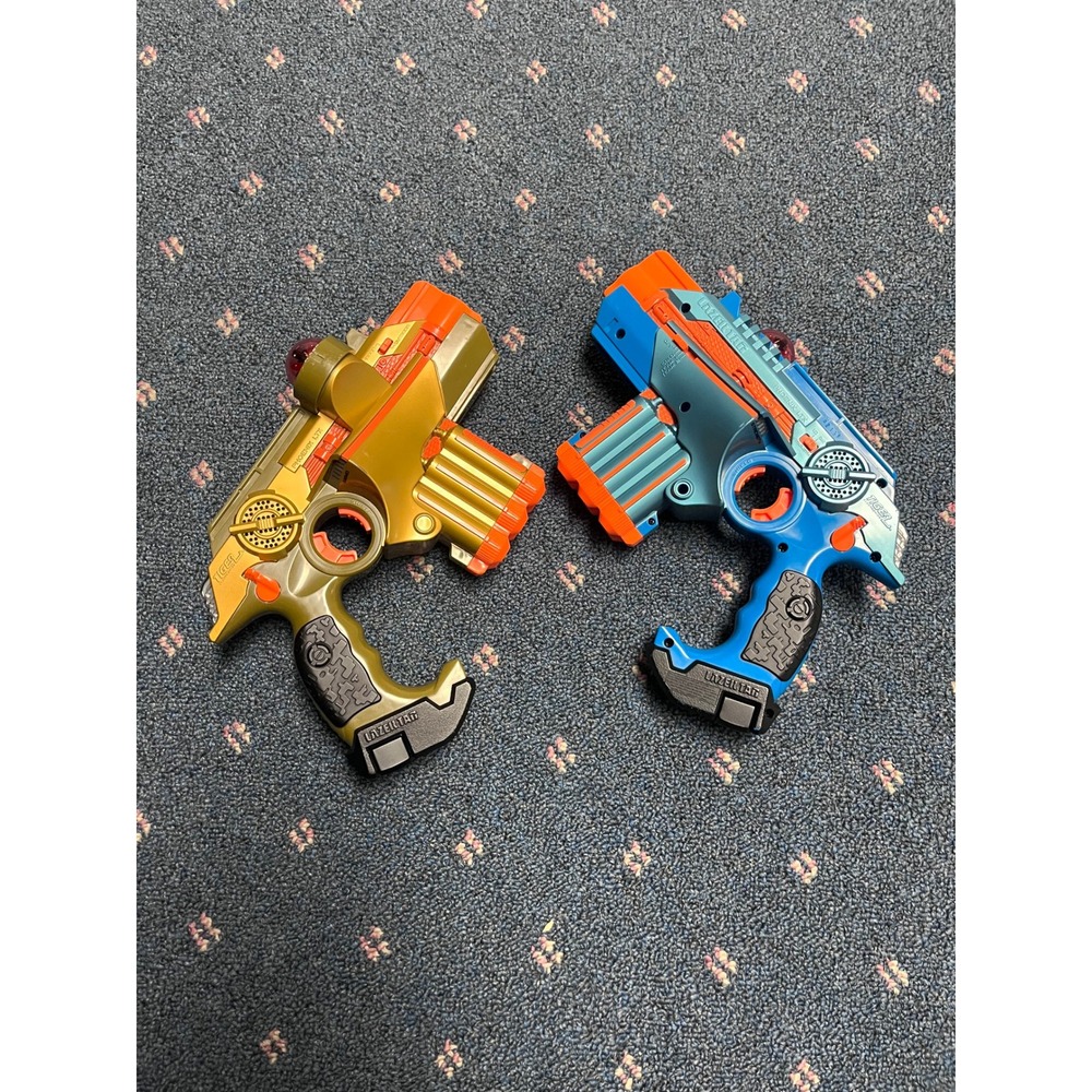 Tiger Electronics Lazer Tag Phoenix LTX Blaster Set Blue and Gold 2-Pack Toys
